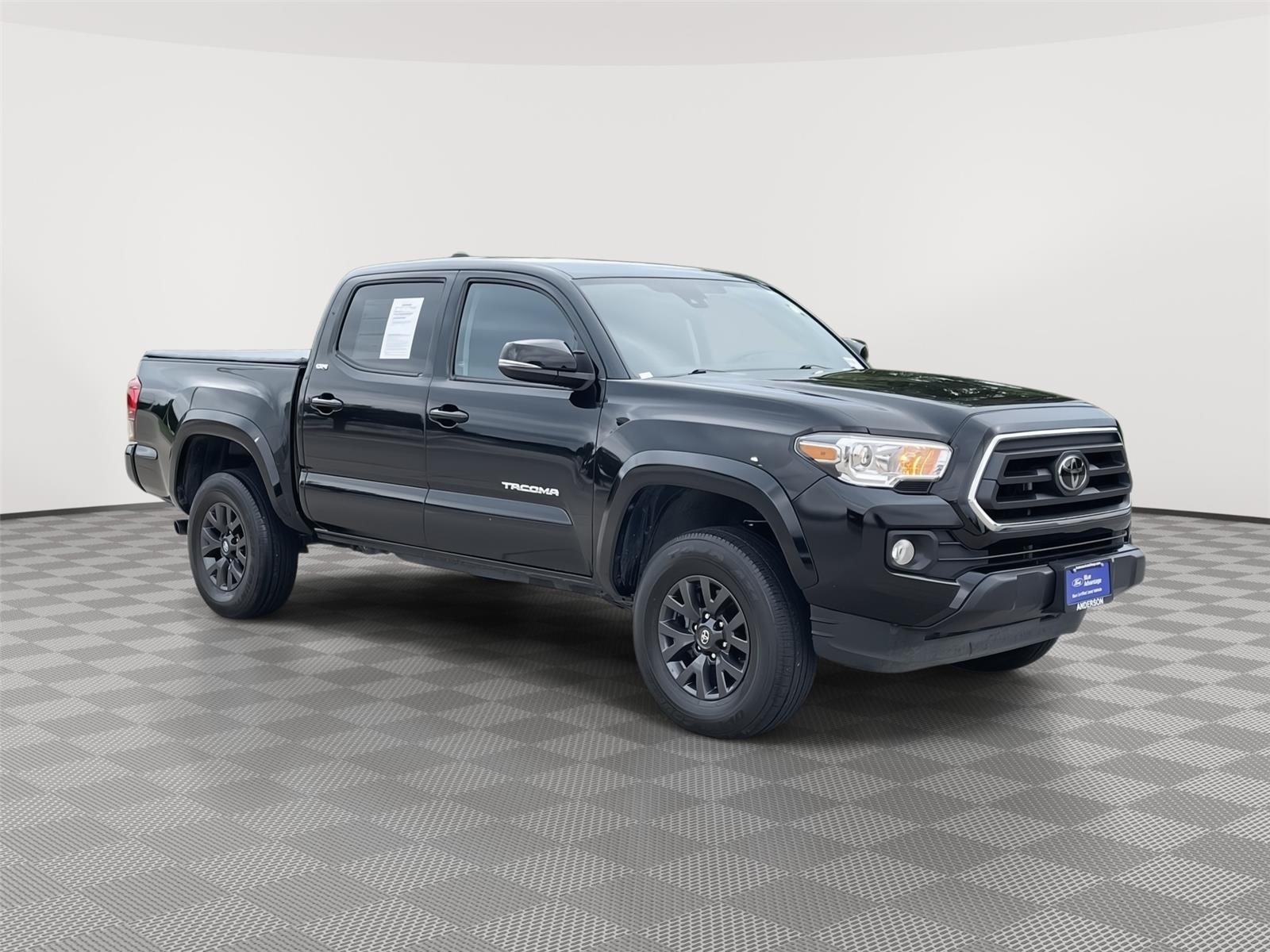 Vehicle photo 5