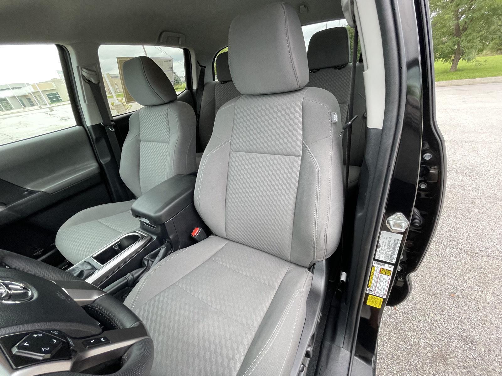 Vehicle photo 18
