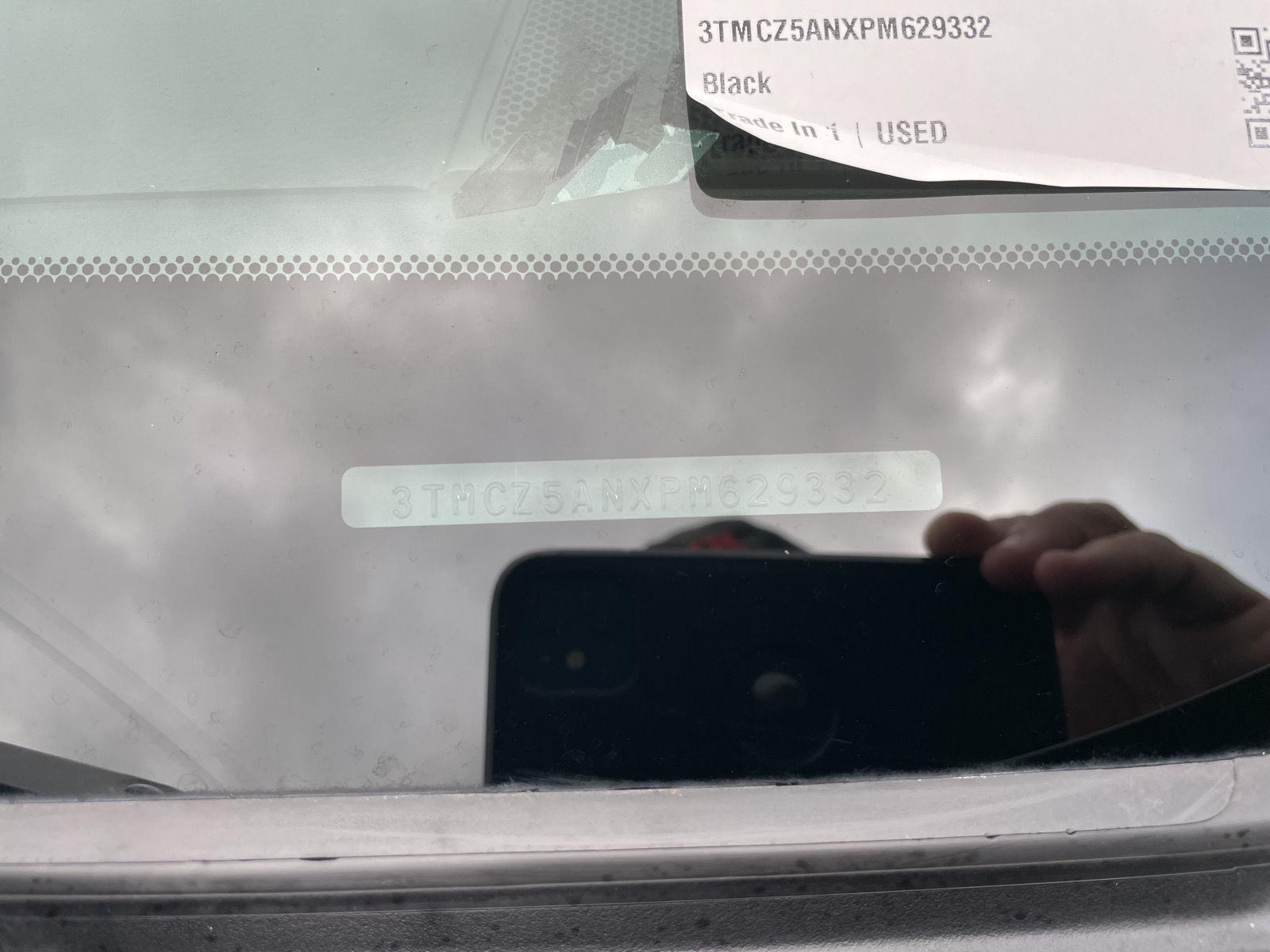 Vehicle photo 31