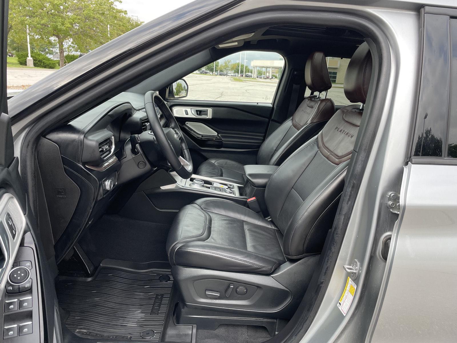 Vehicle photo 16