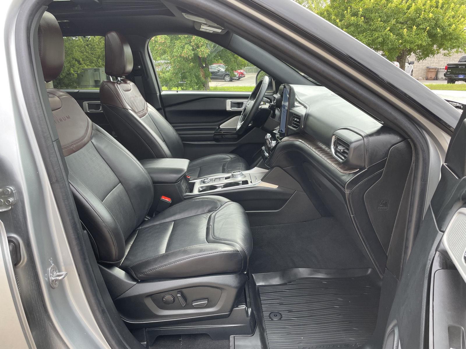 Vehicle photo 18