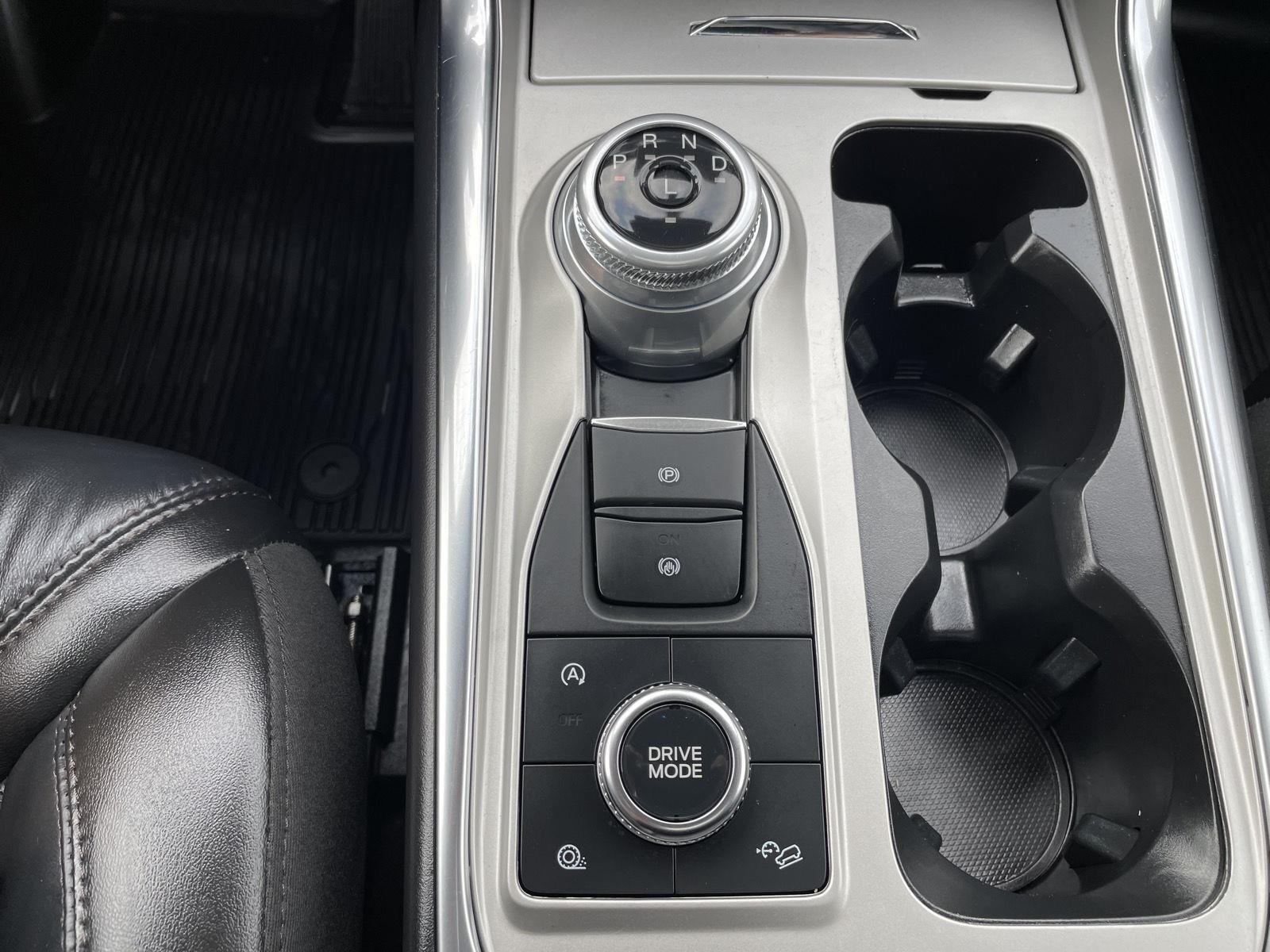 Vehicle photo 35