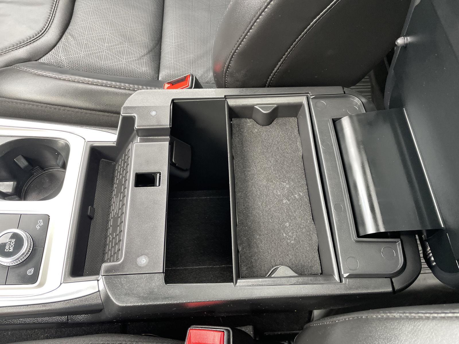 Vehicle photo 36