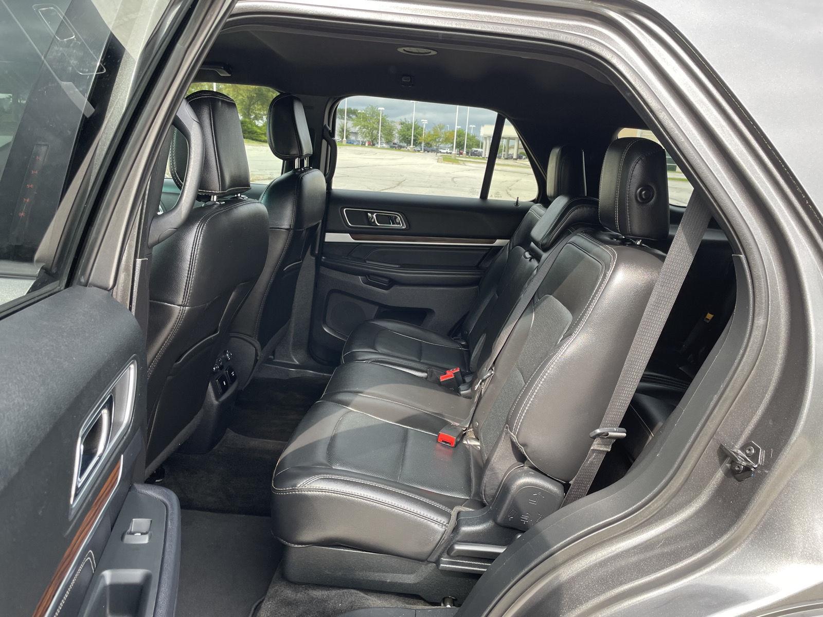 Vehicle photo 20