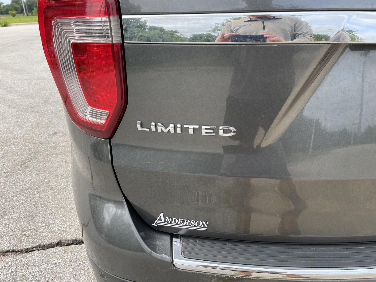 Vehicle photo 45