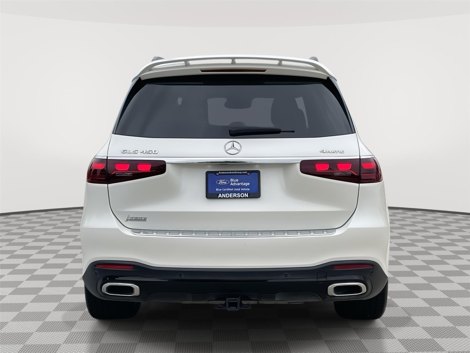 Vehicle photo 8