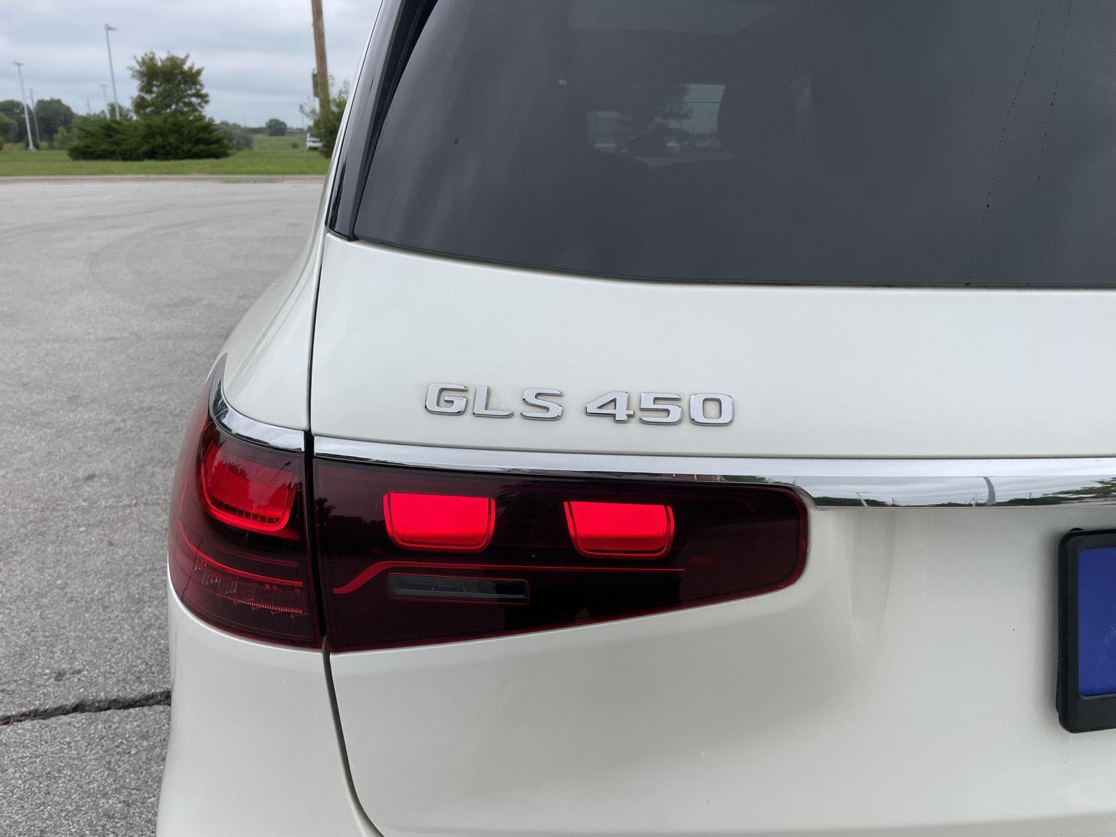 Vehicle photo 44