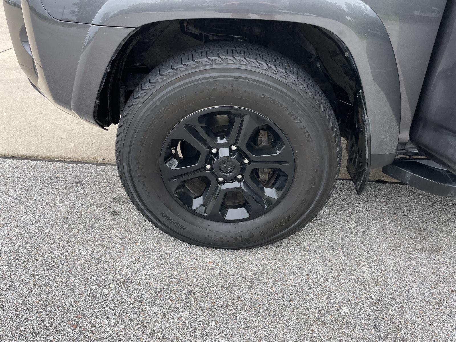 Vehicle photo 10