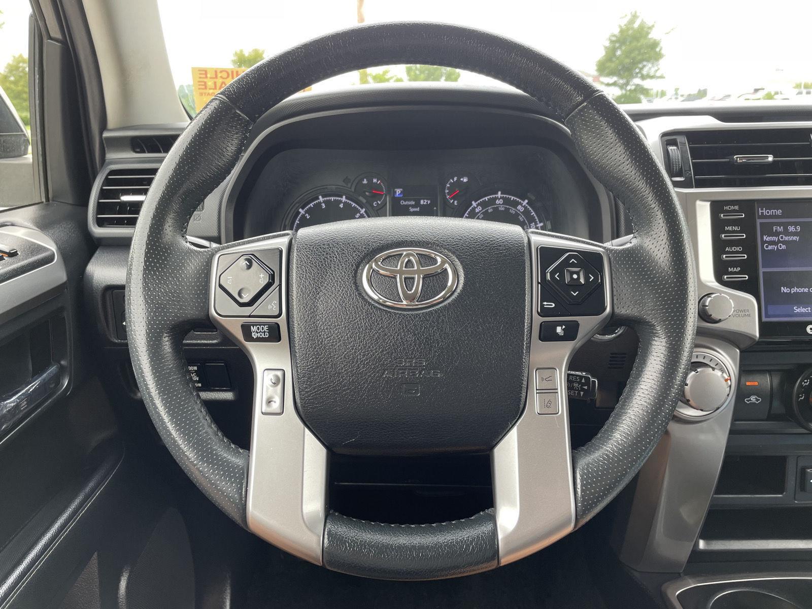Vehicle photo 11