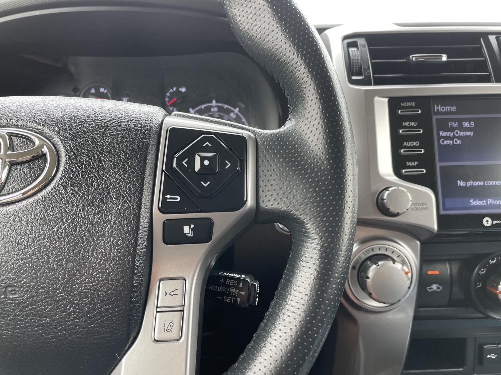 Vehicle photo 13