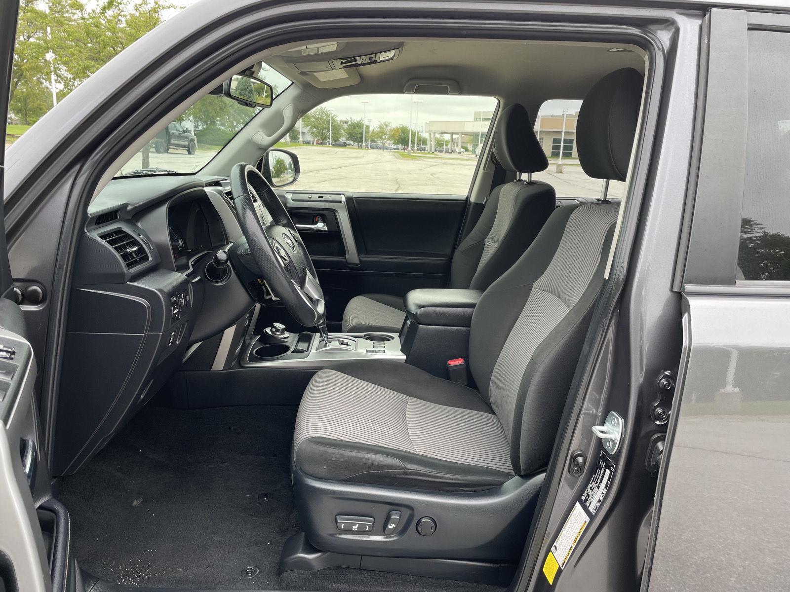 Vehicle photo 16