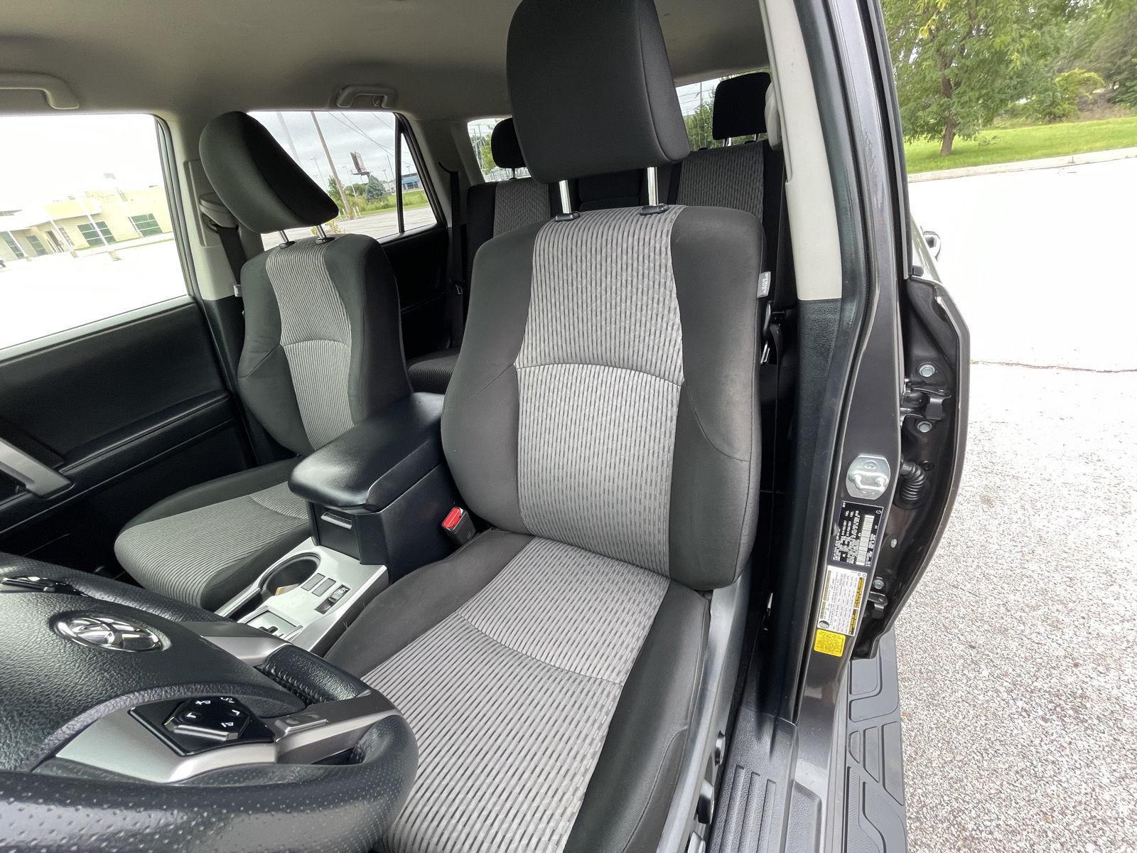 Vehicle photo 17