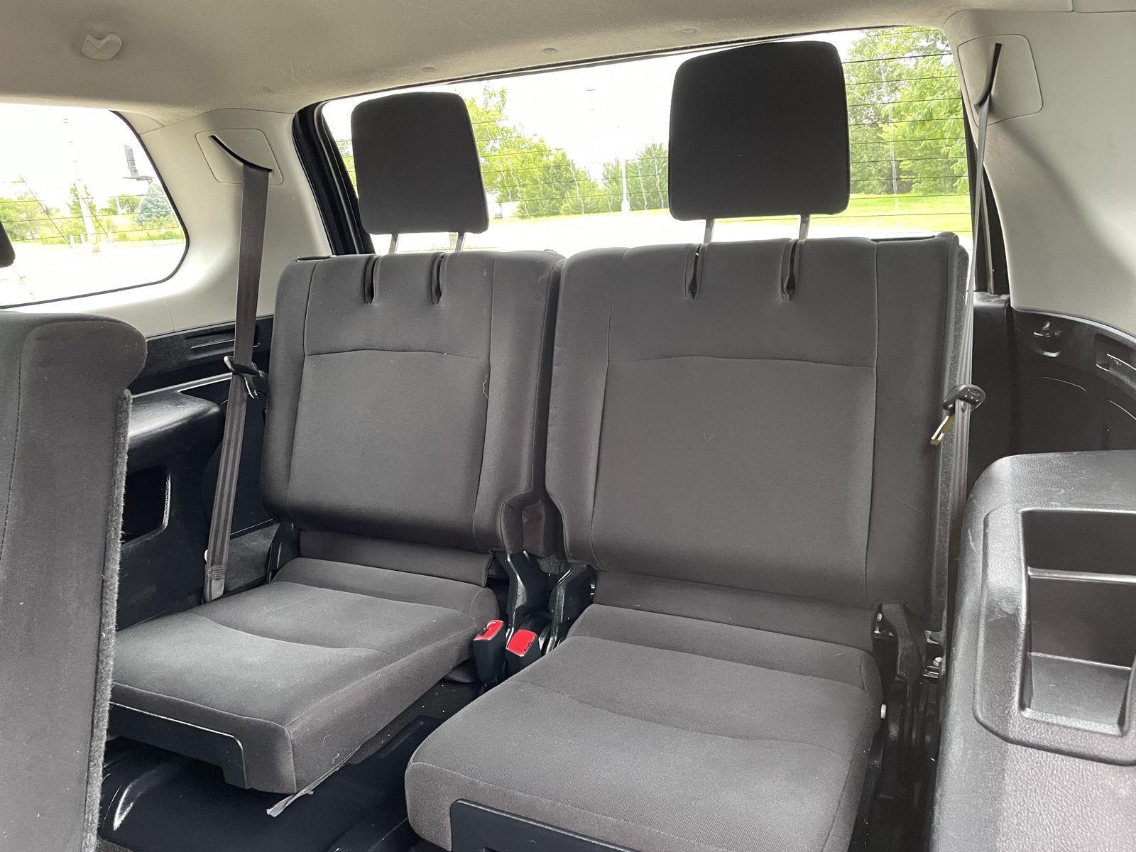 Vehicle photo 20