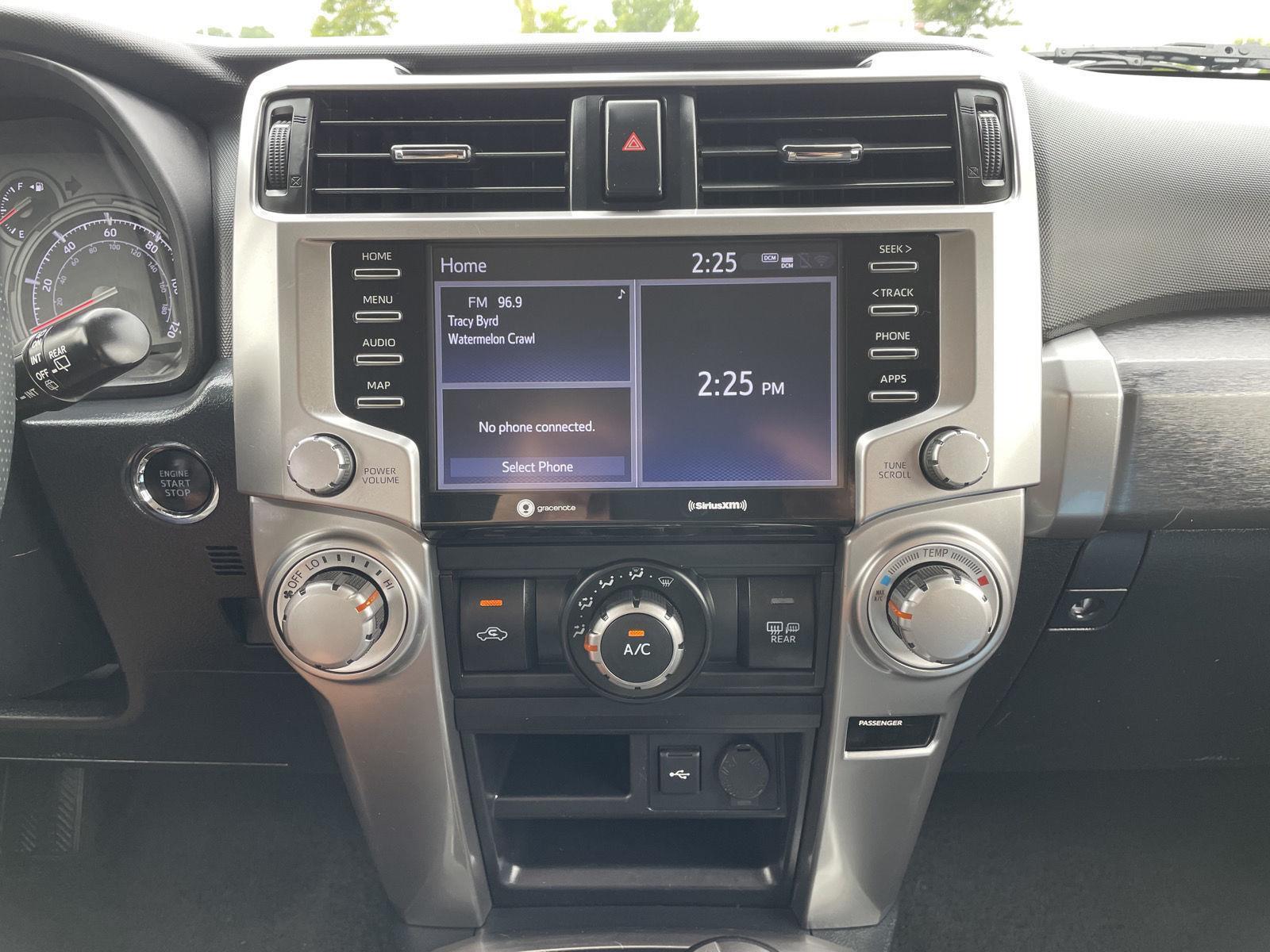 Vehicle photo 22