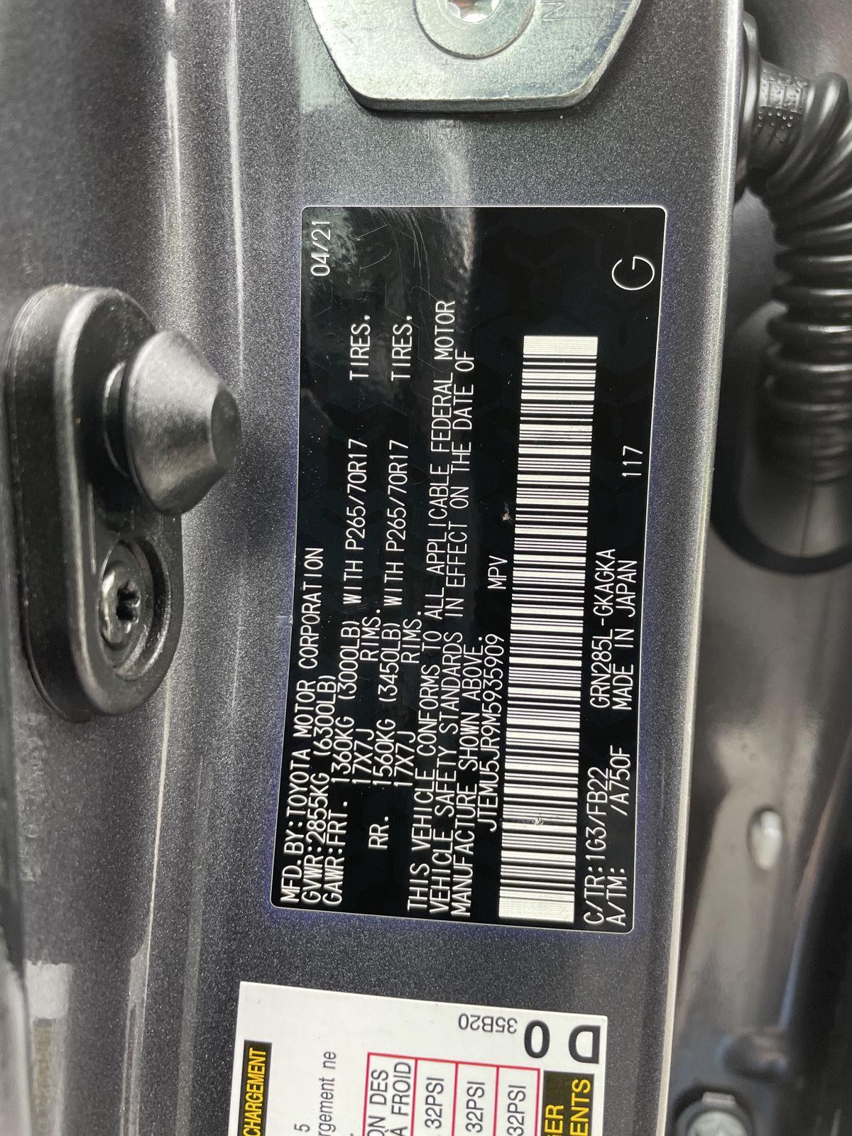 Vehicle photo 31