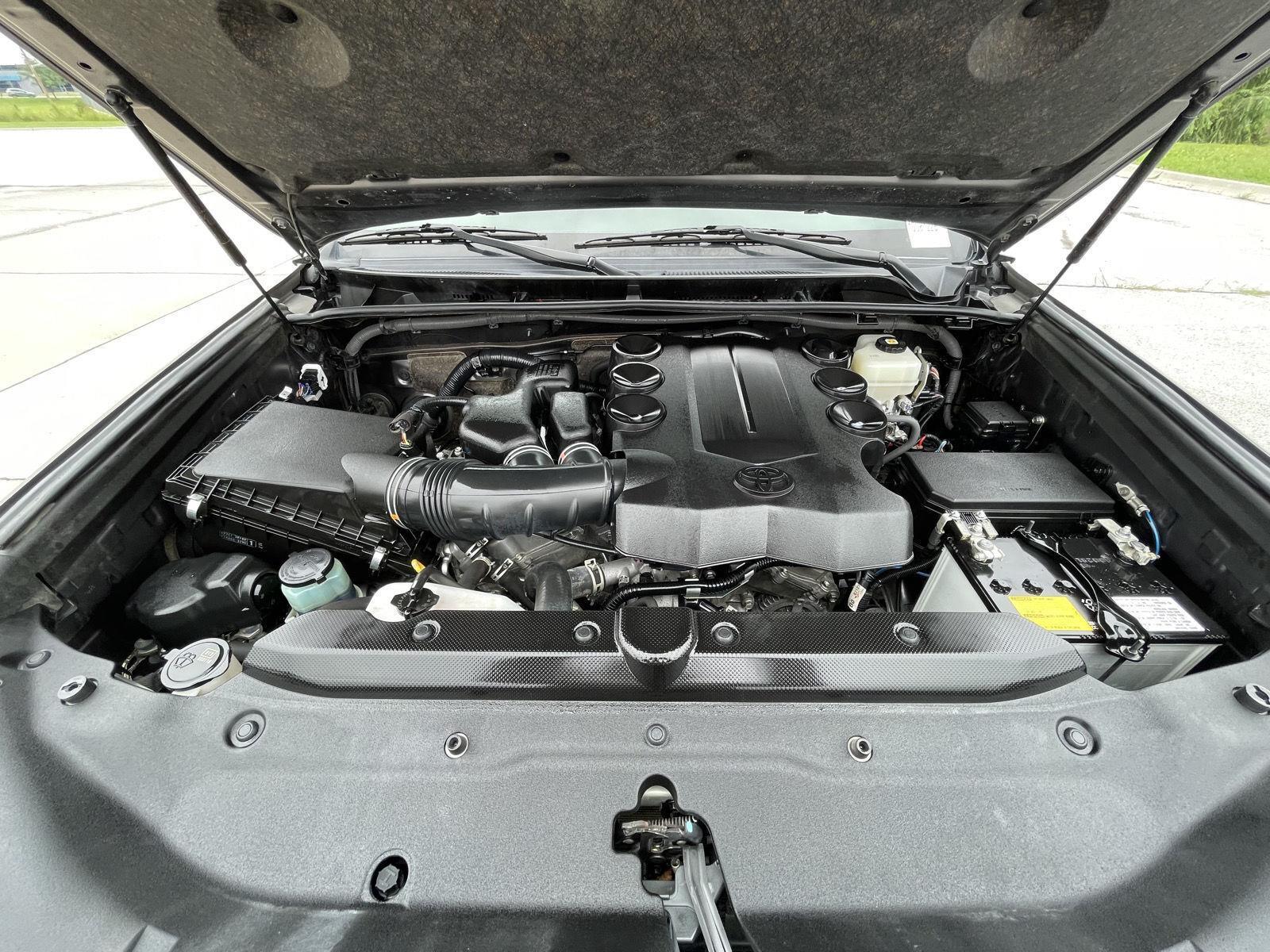 Vehicle photo 32