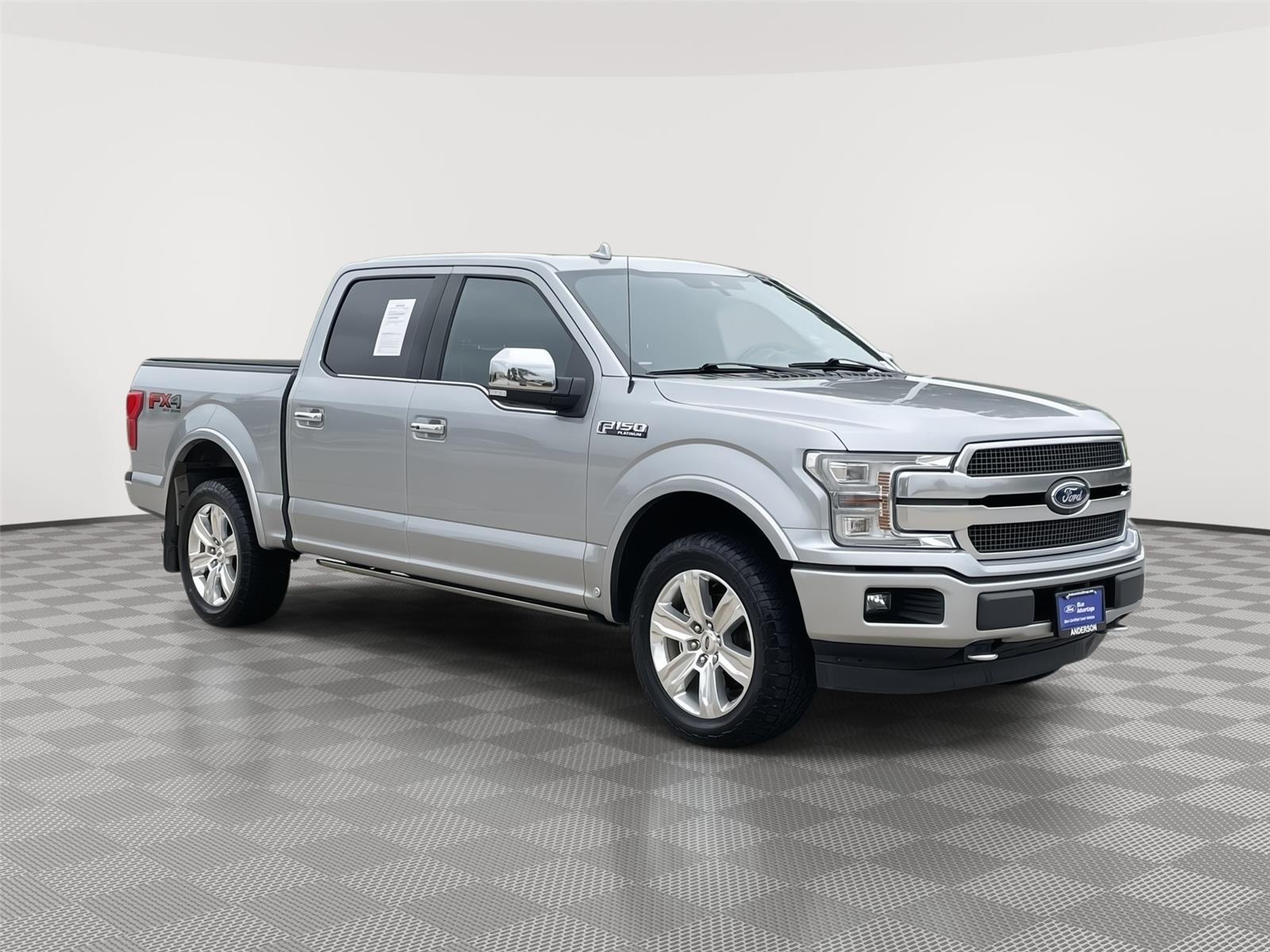 Vehicle photo 5