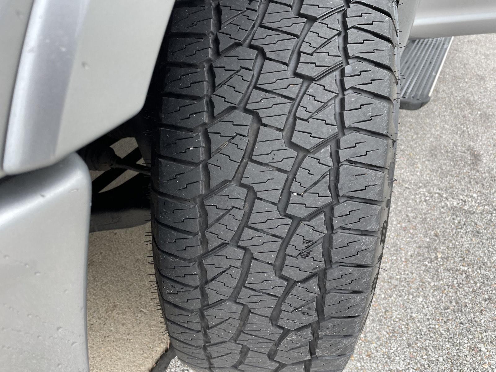 Vehicle photo 11