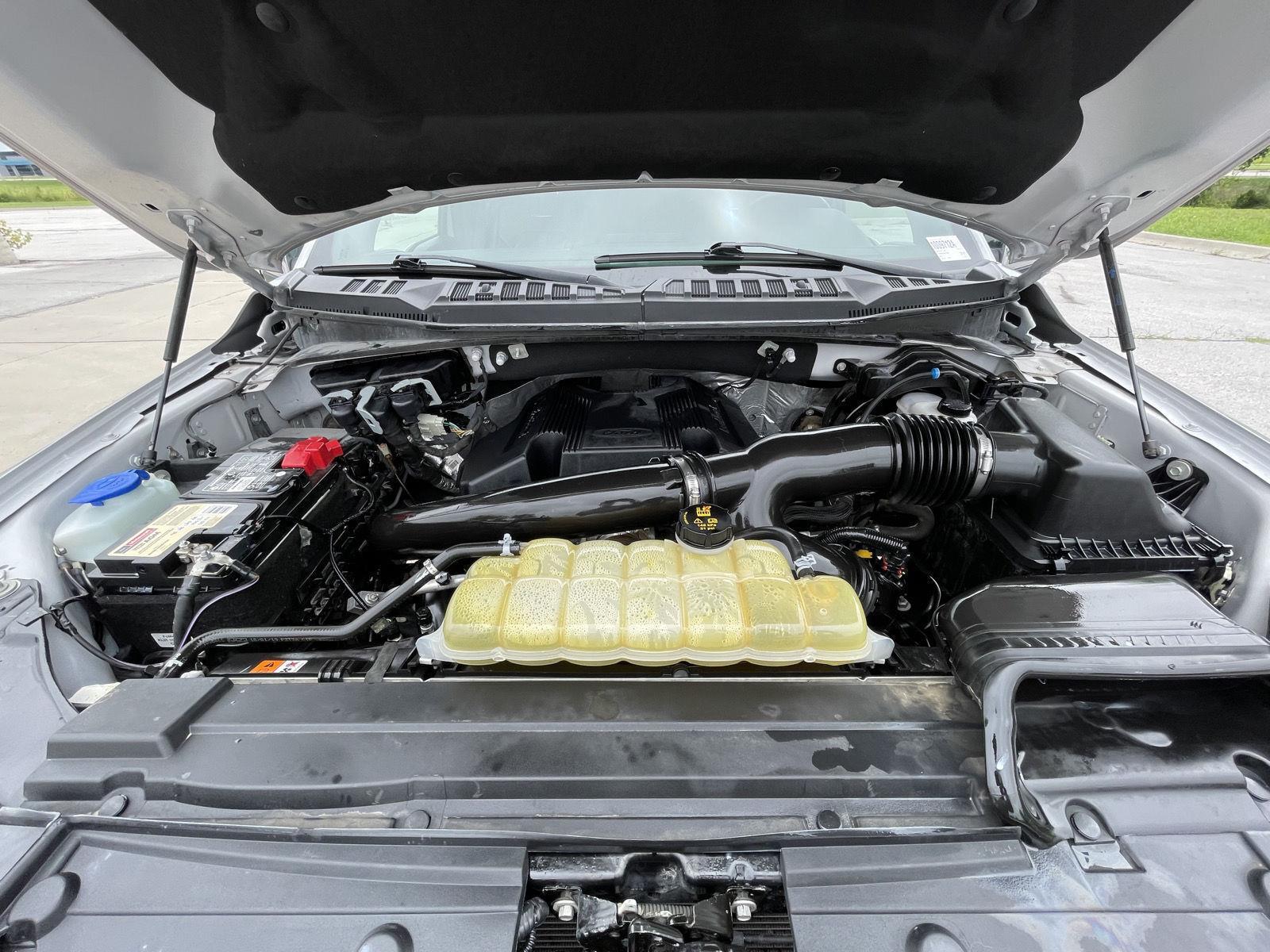 Vehicle photo 38