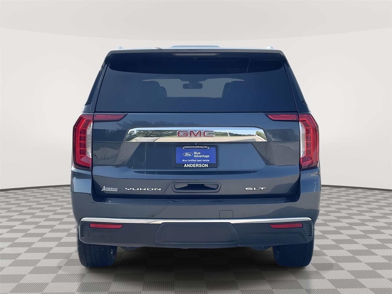 Vehicle photo 8