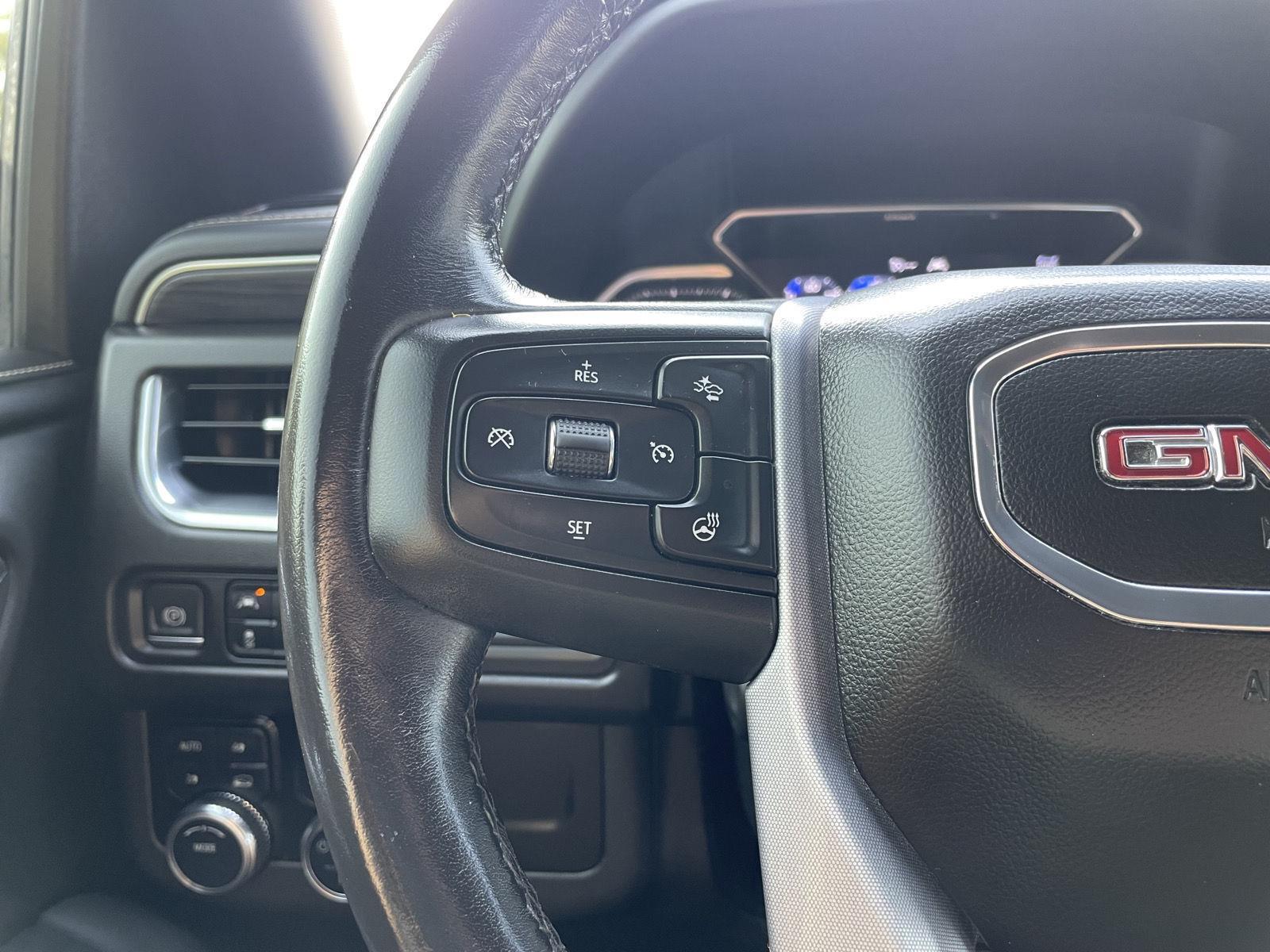 Vehicle photo 13