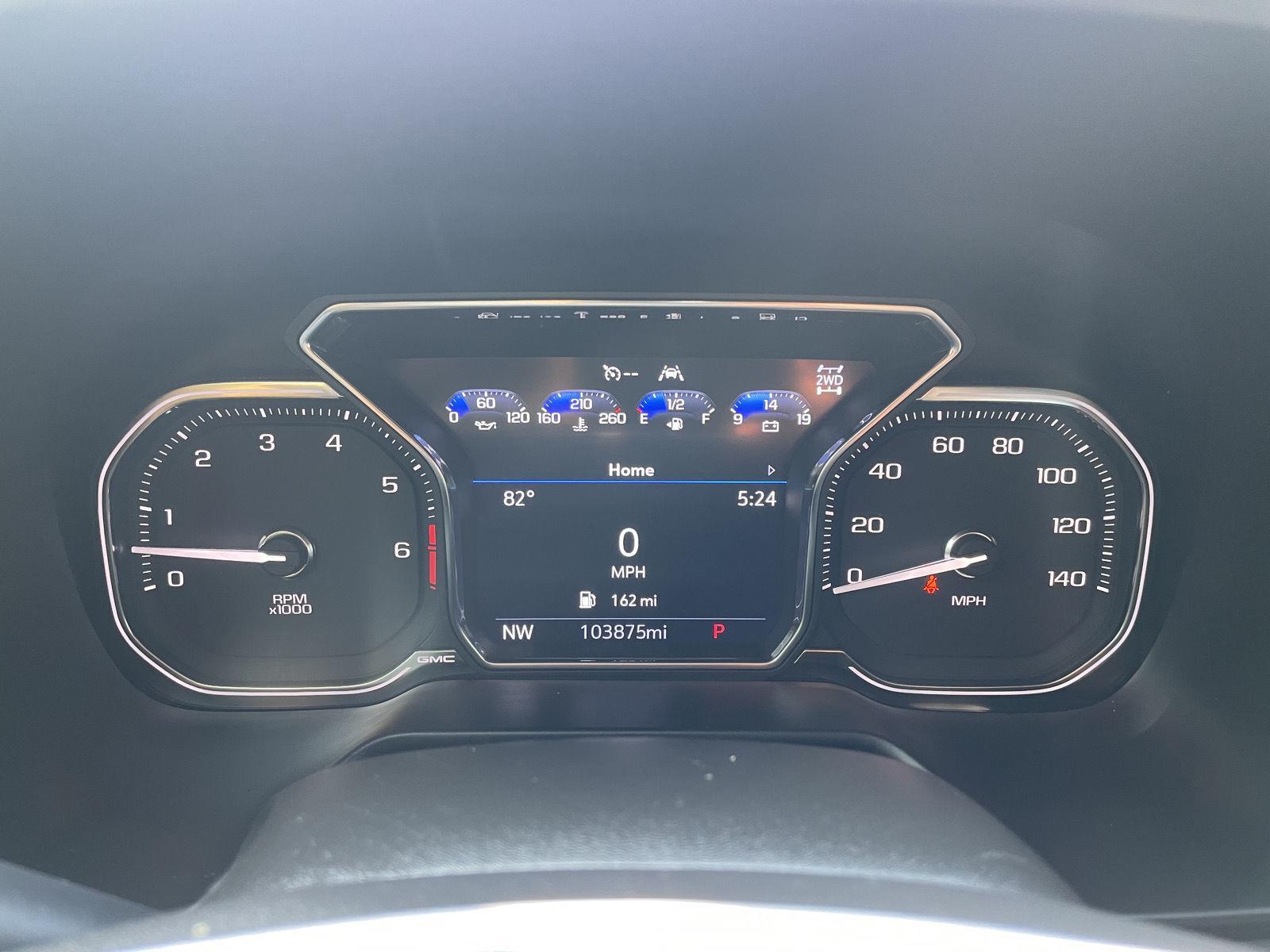 Vehicle photo 15