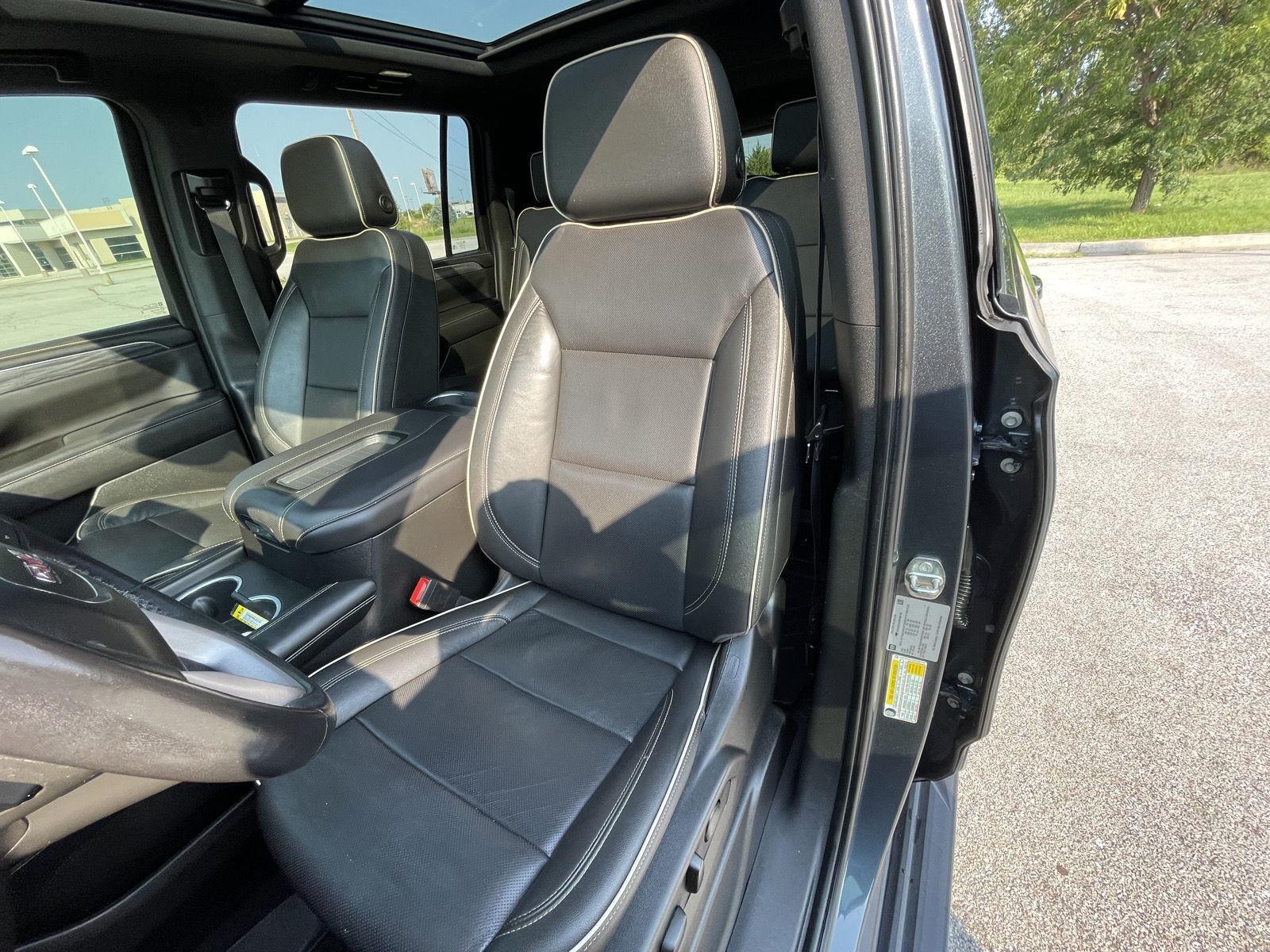 Vehicle photo 18