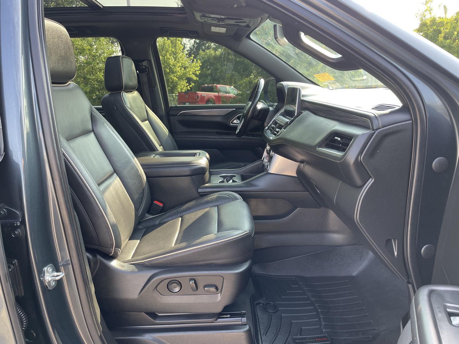 Vehicle photo 19