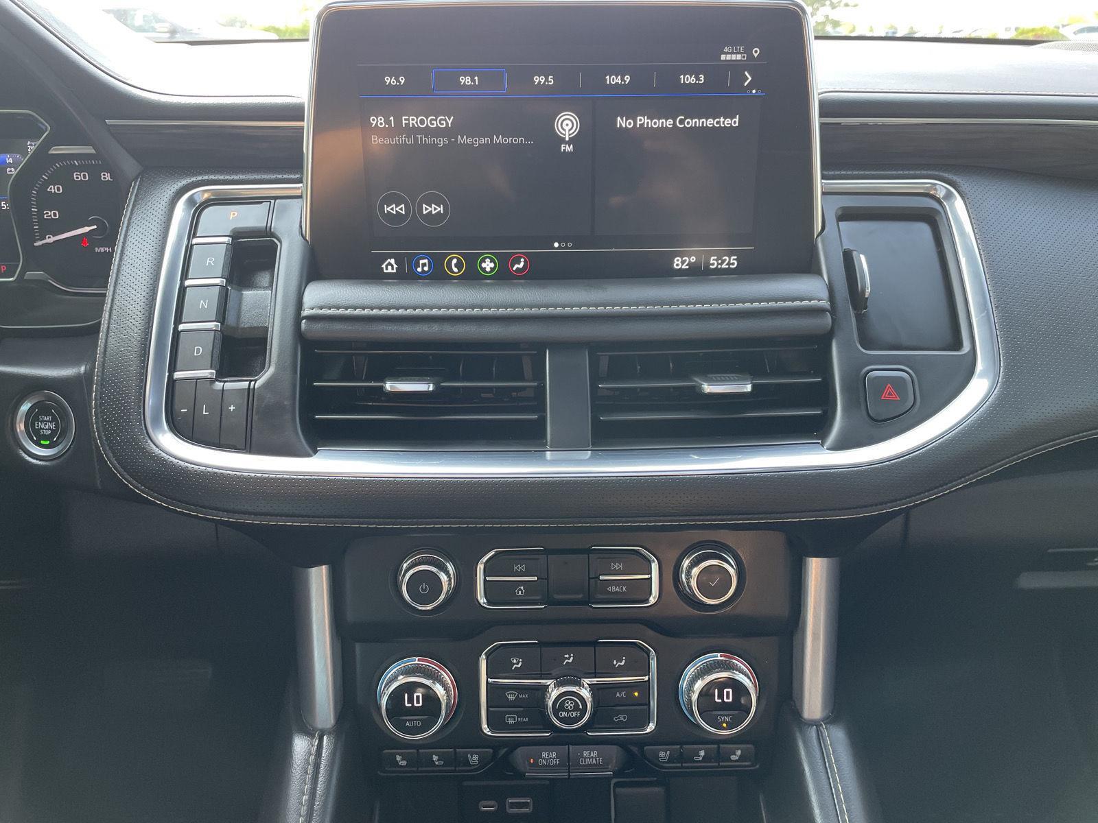 Vehicle photo 25