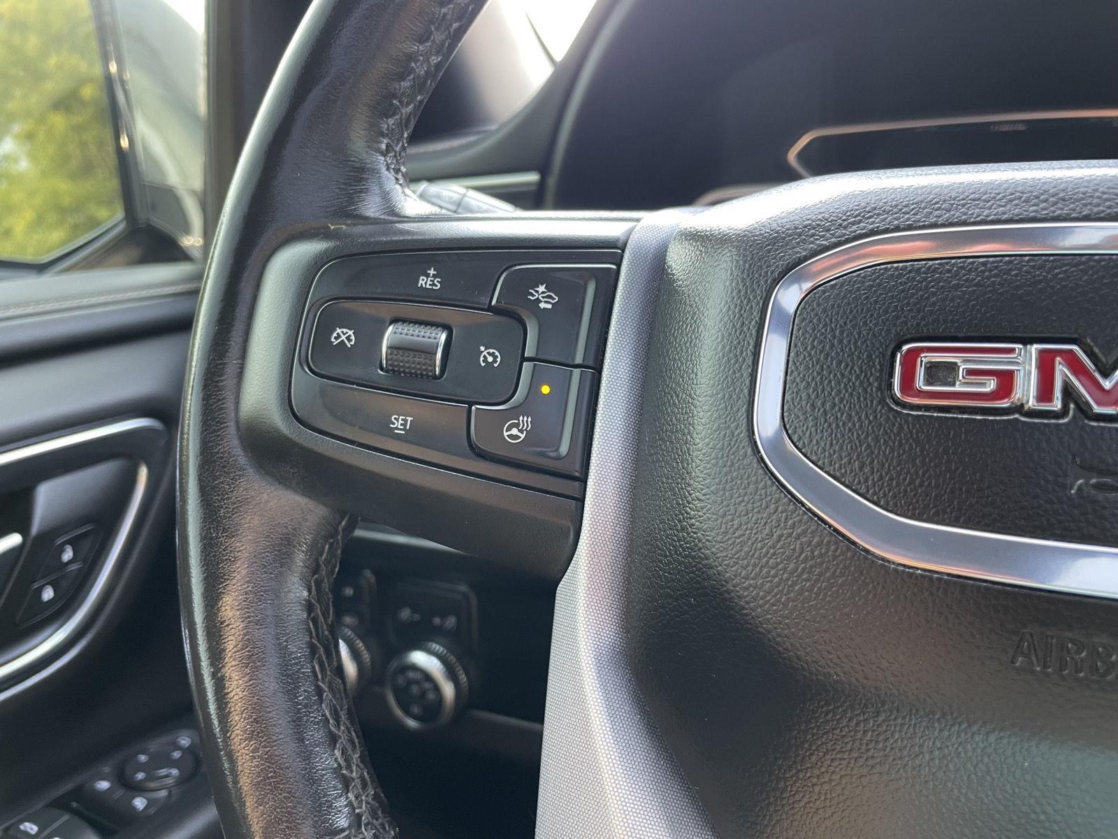 Vehicle photo 32