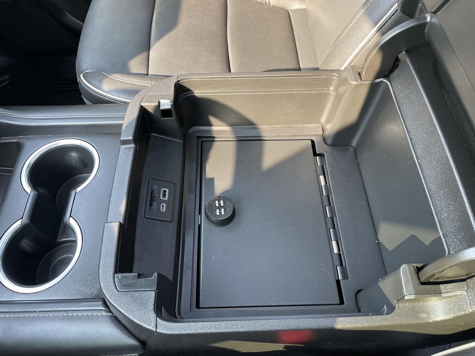 Vehicle photo 36