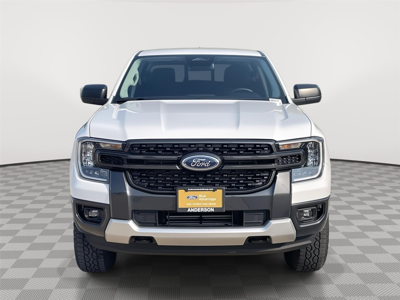 Vehicle photo 4