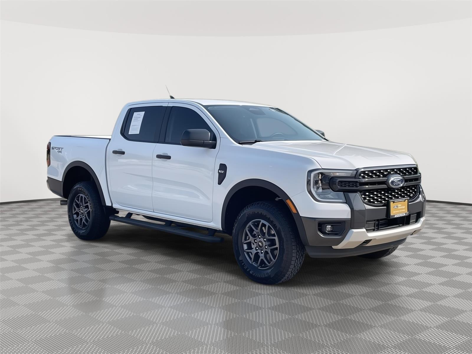 Vehicle photo 5
