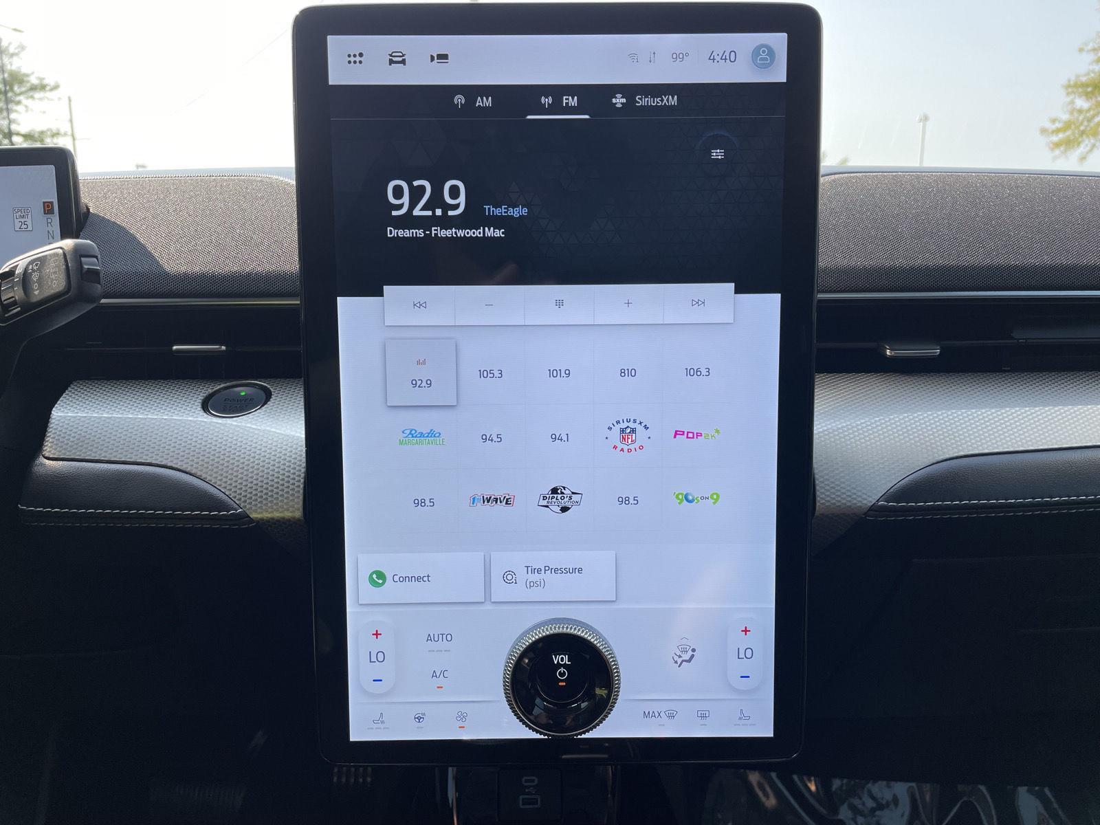 Vehicle photo 22