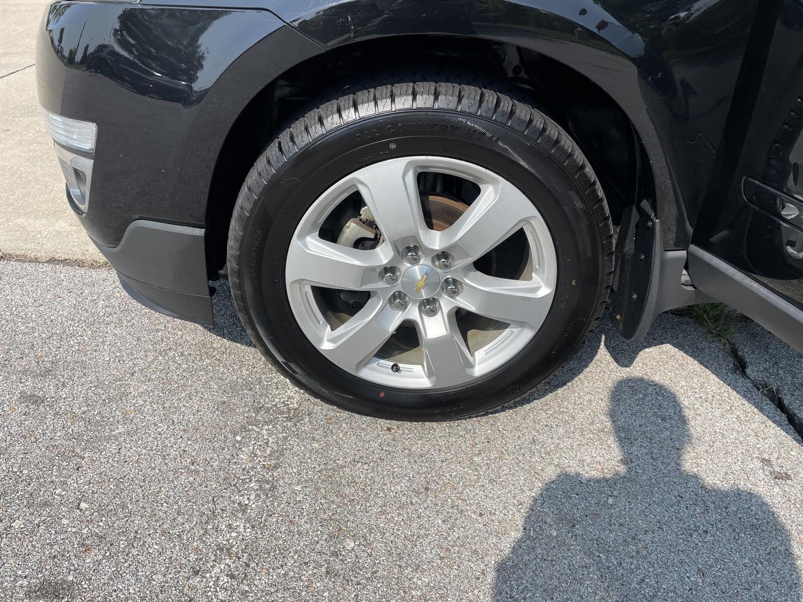 Vehicle photo 10