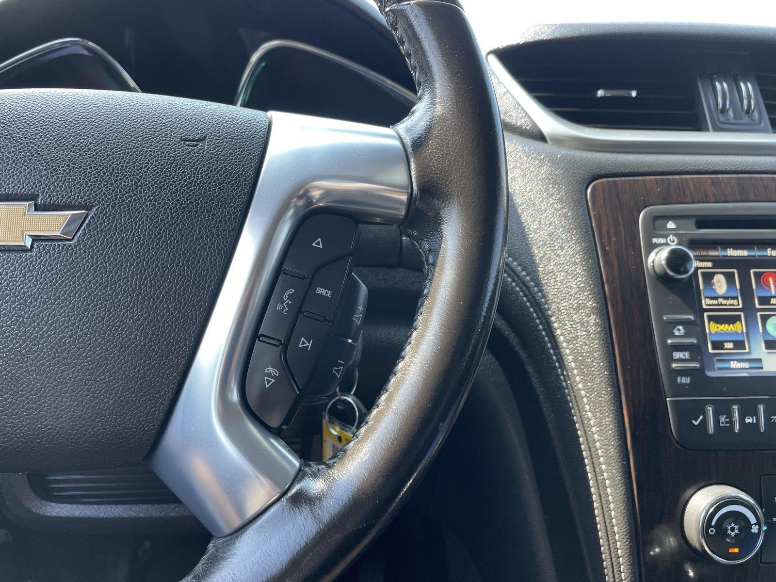Vehicle photo 14