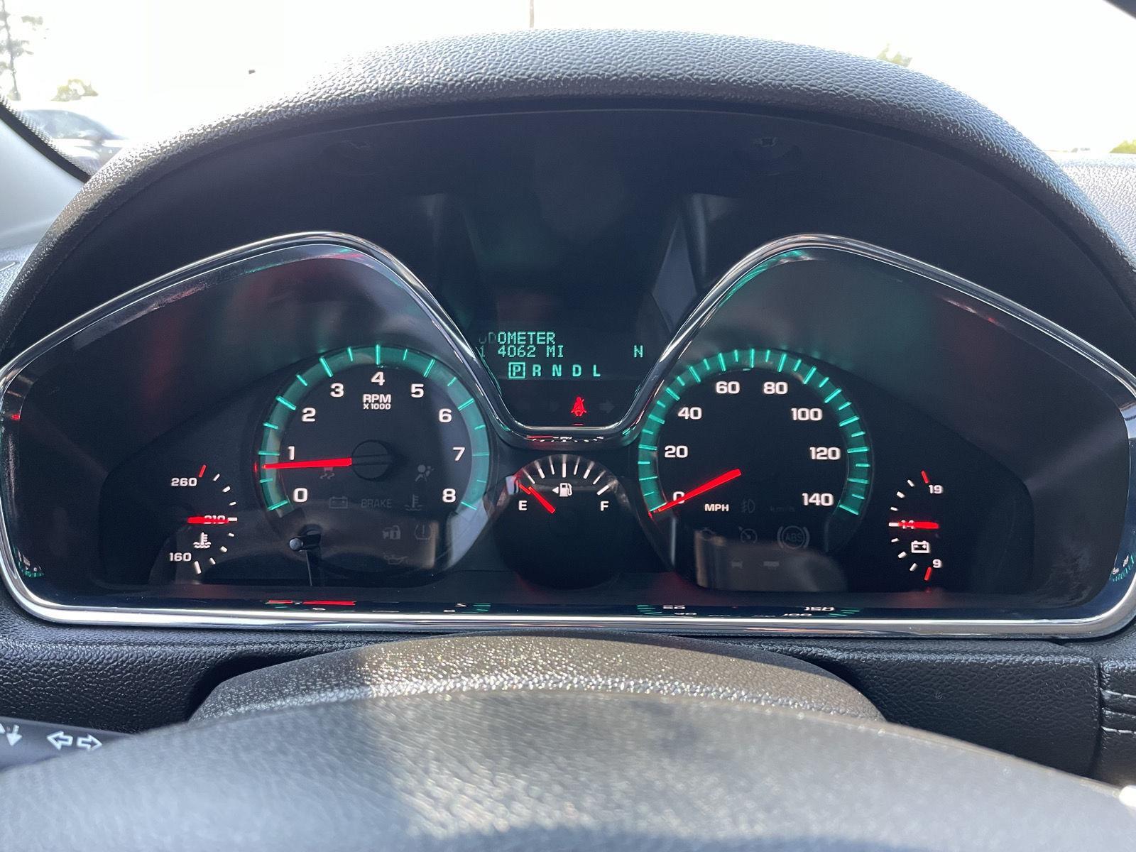 Vehicle photo 15