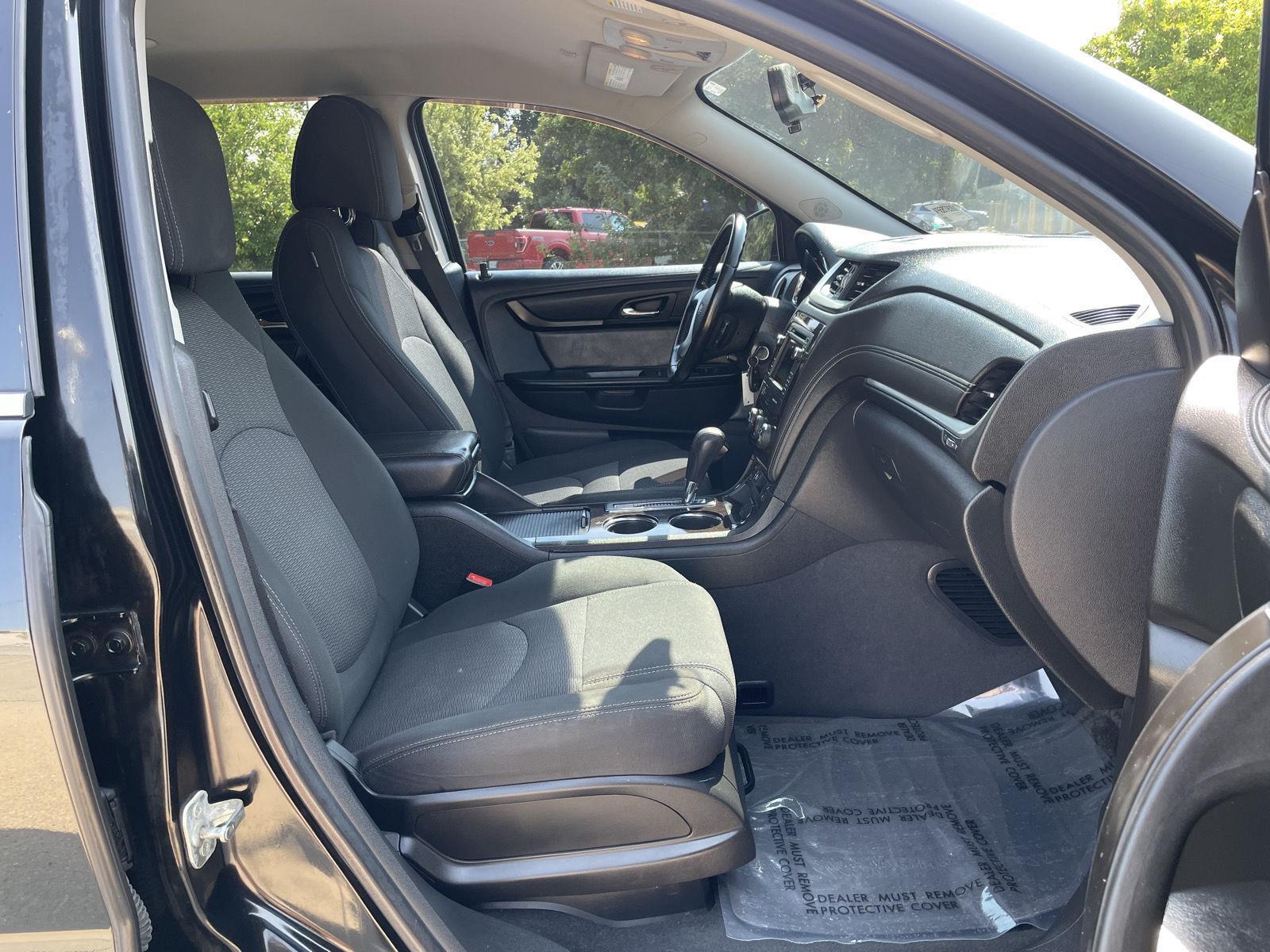 Vehicle photo 19