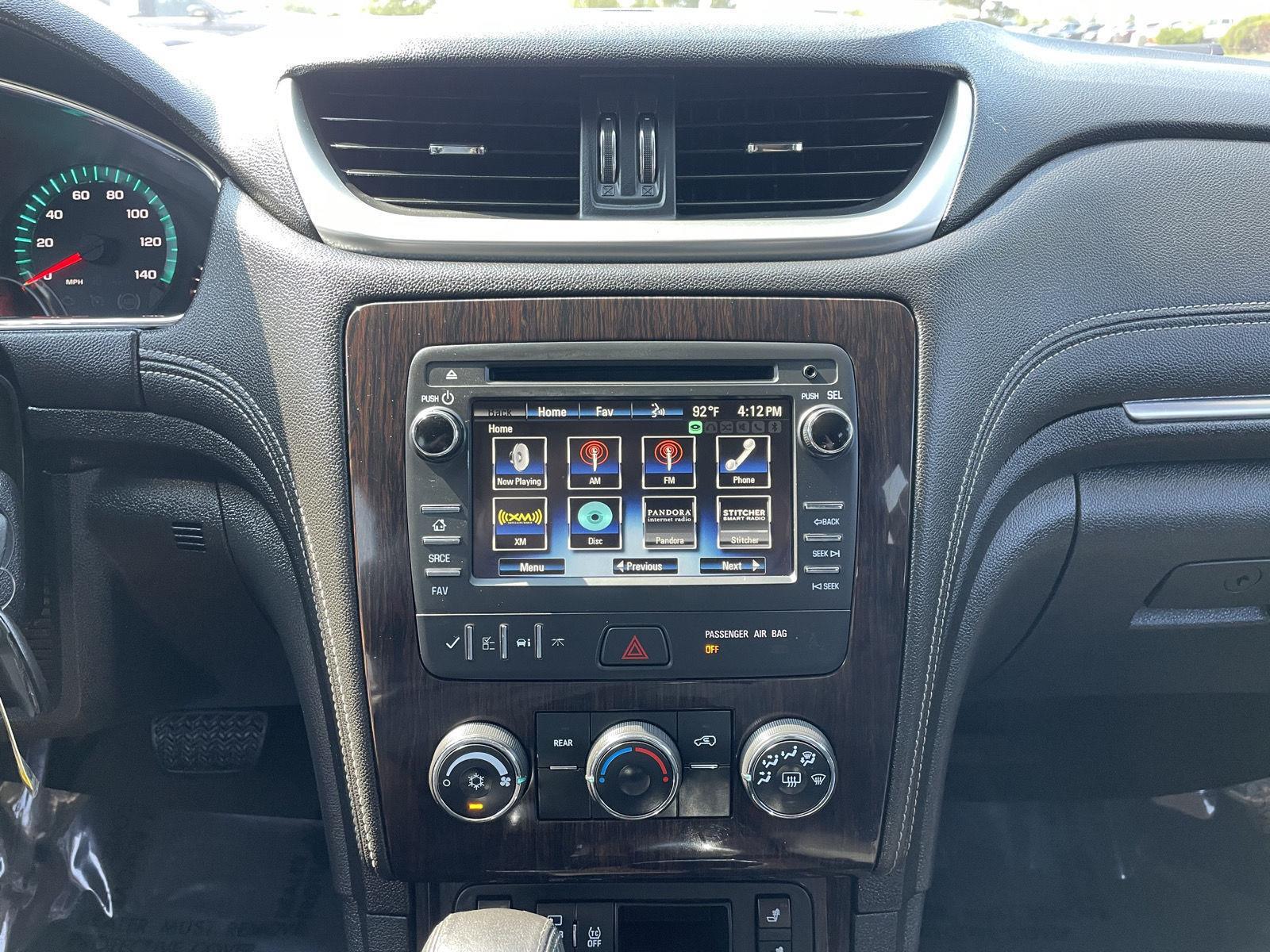 Vehicle photo 23