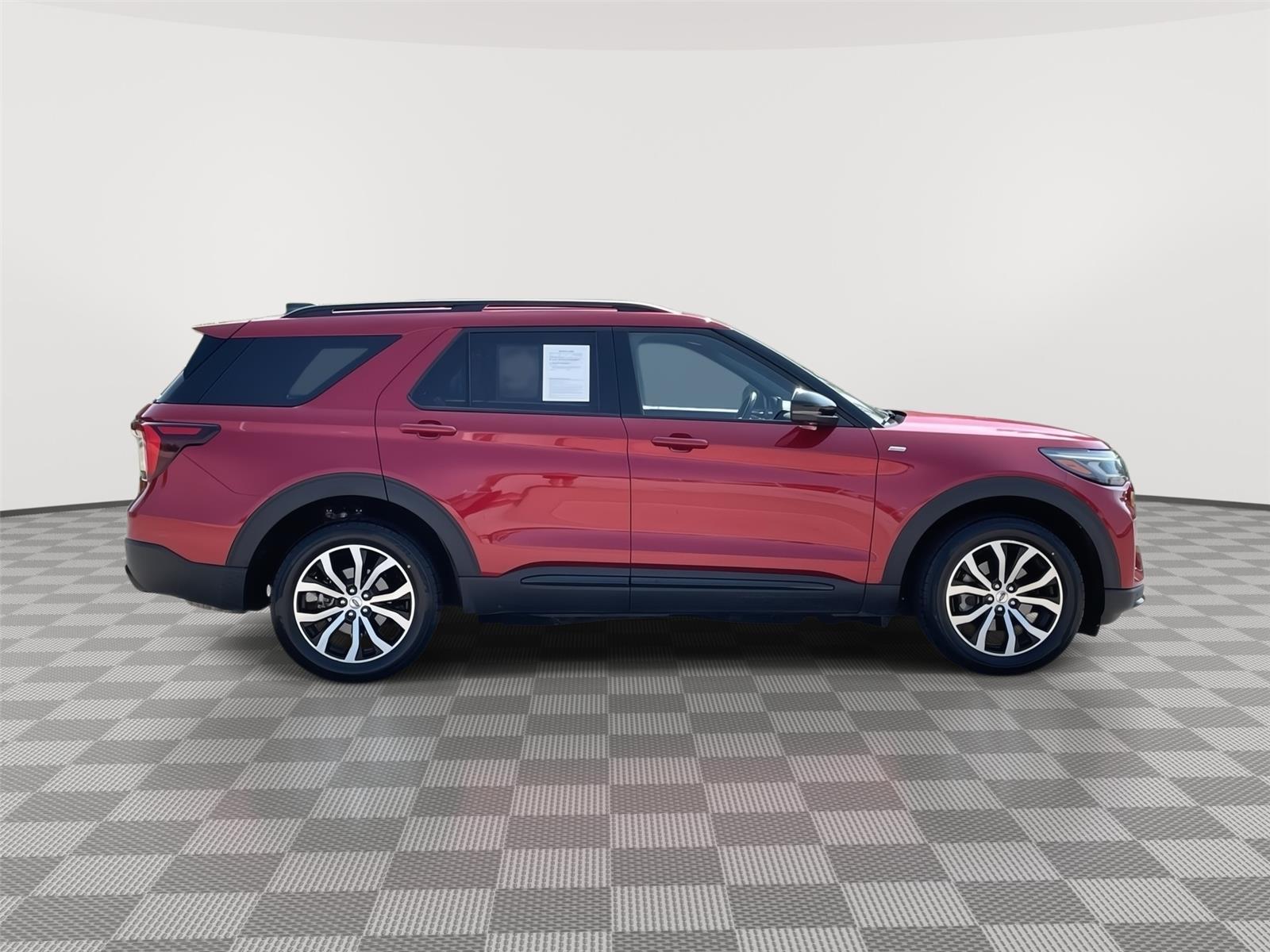Vehicle photo 6