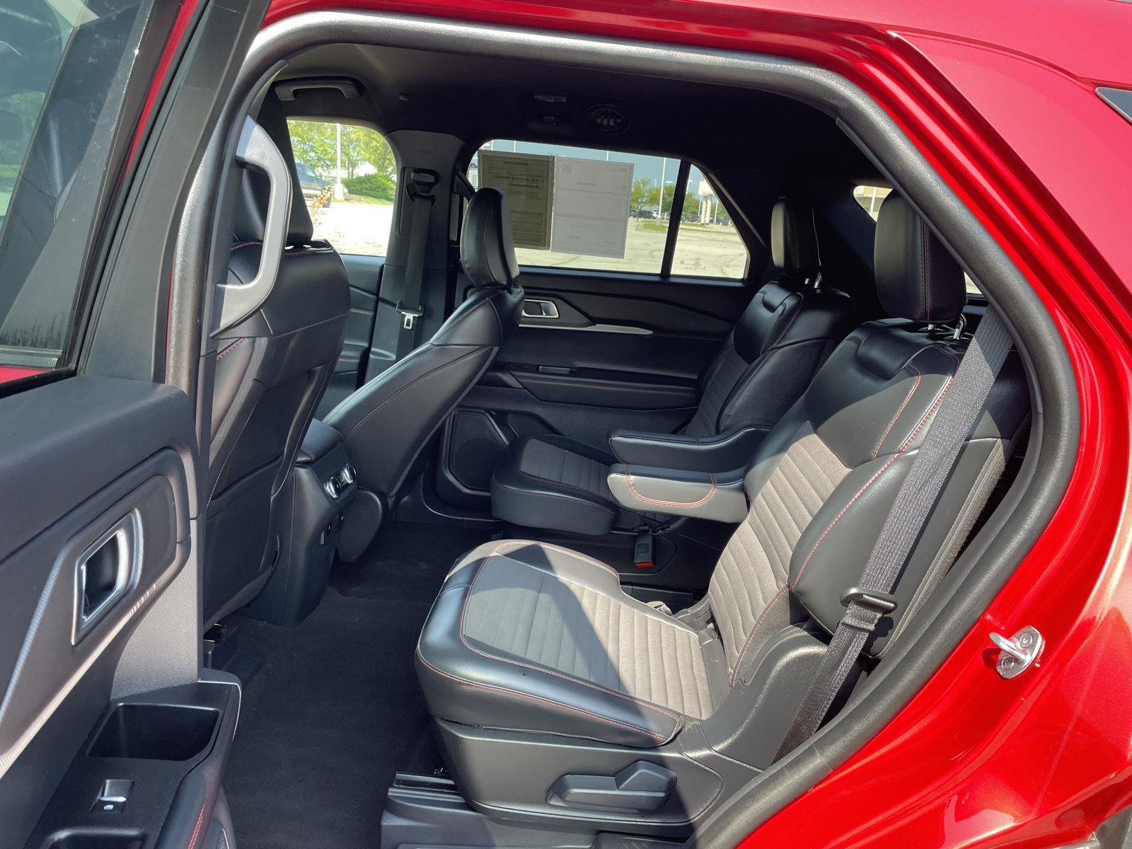 Vehicle photo 20