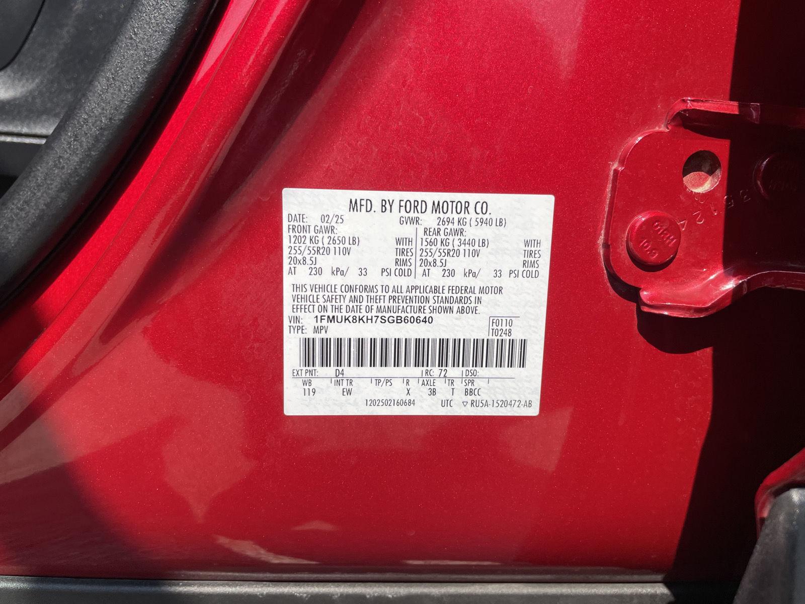 Vehicle photo 33