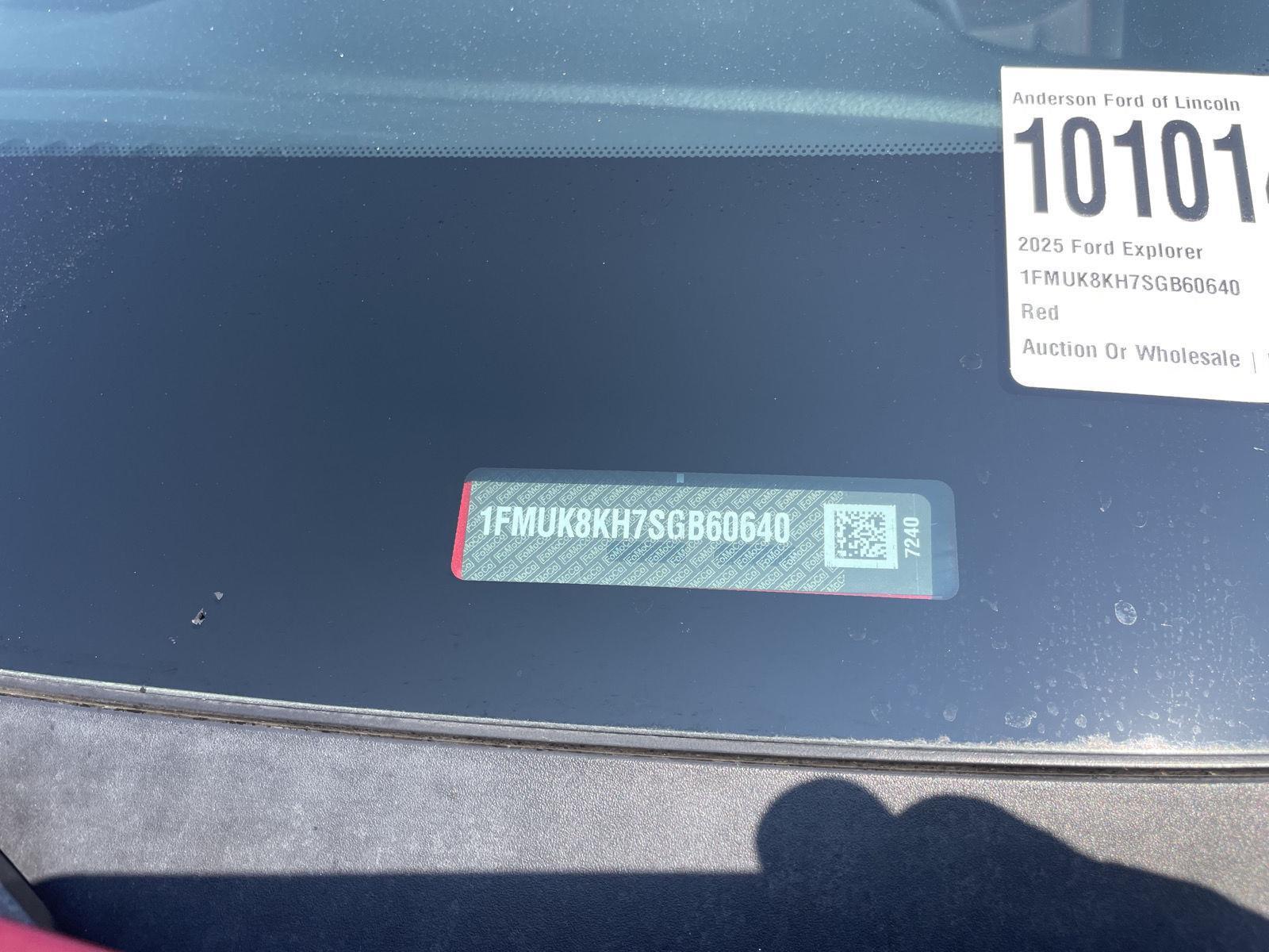 Vehicle photo 34