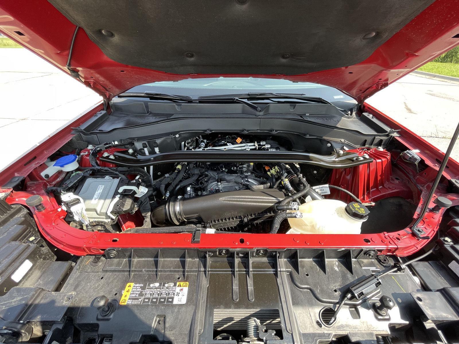 Vehicle photo 35