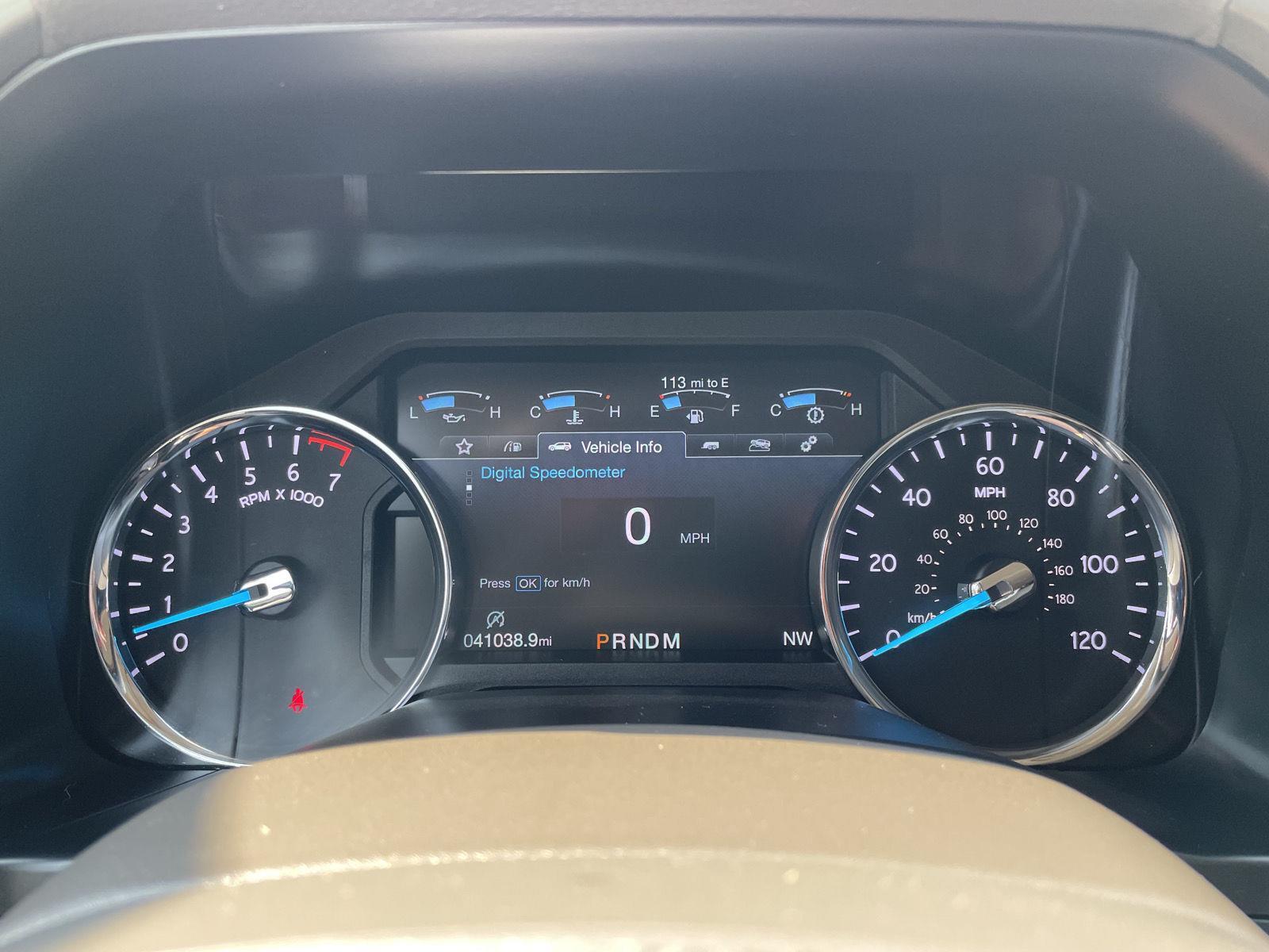 Vehicle photo 15