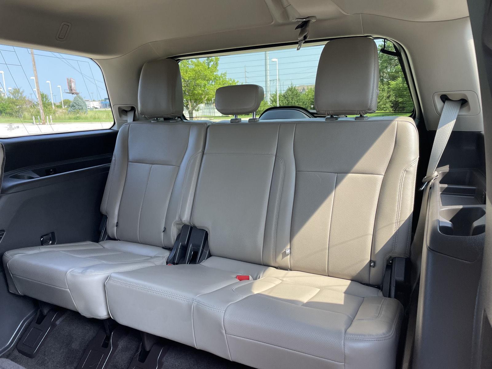 Vehicle photo 22