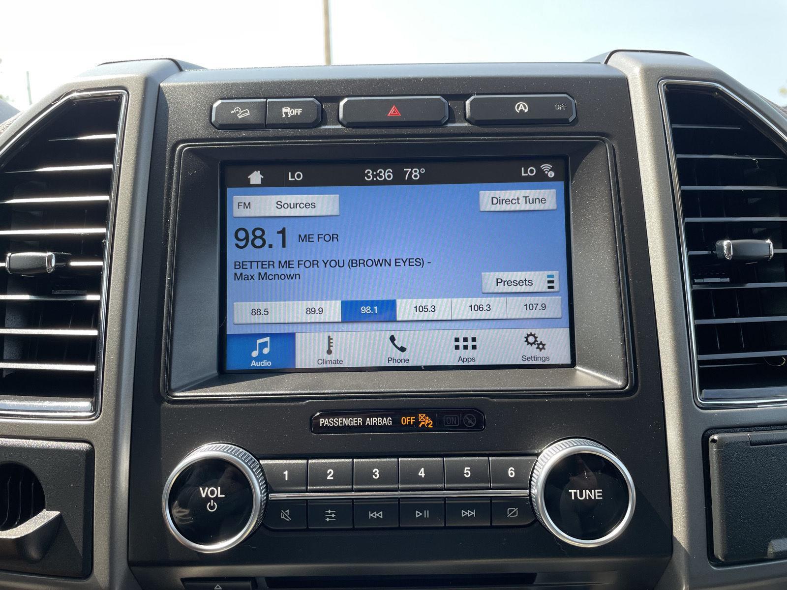 Vehicle photo 27