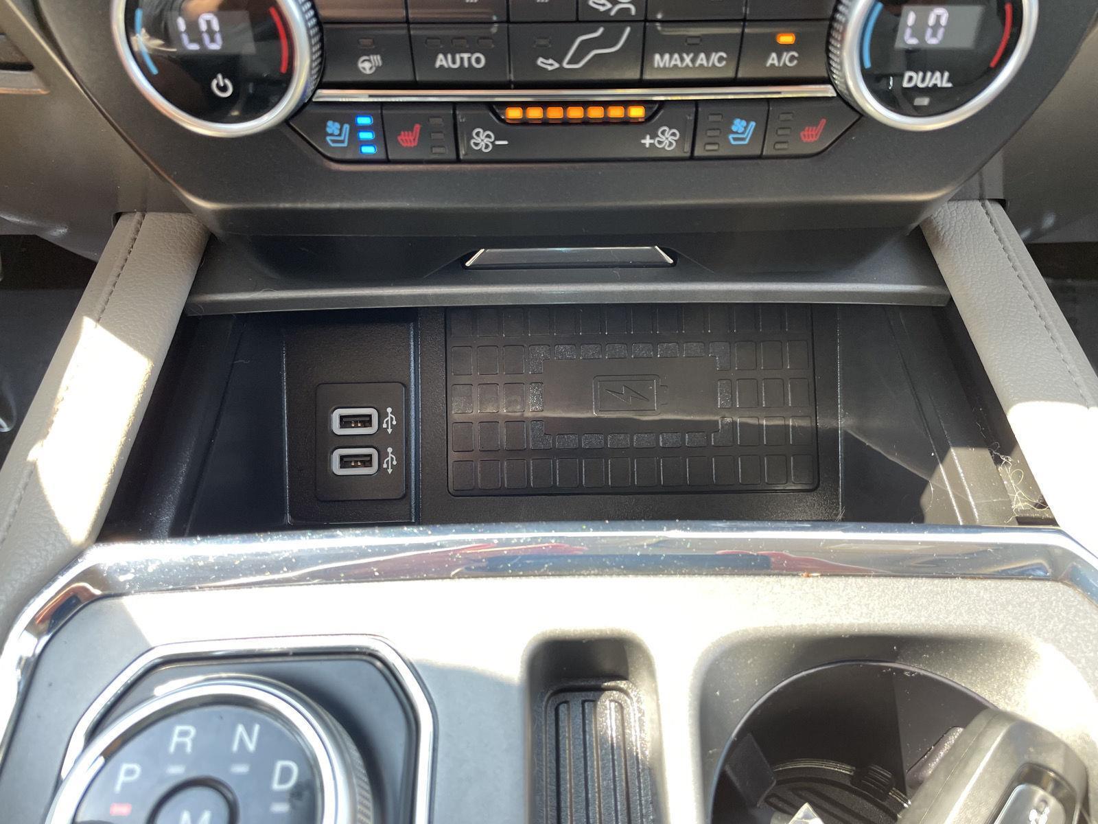 Vehicle photo 31