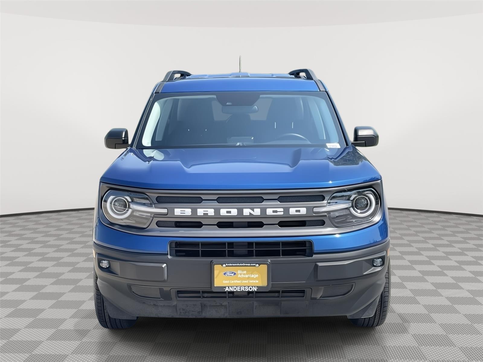 Vehicle photo 4
