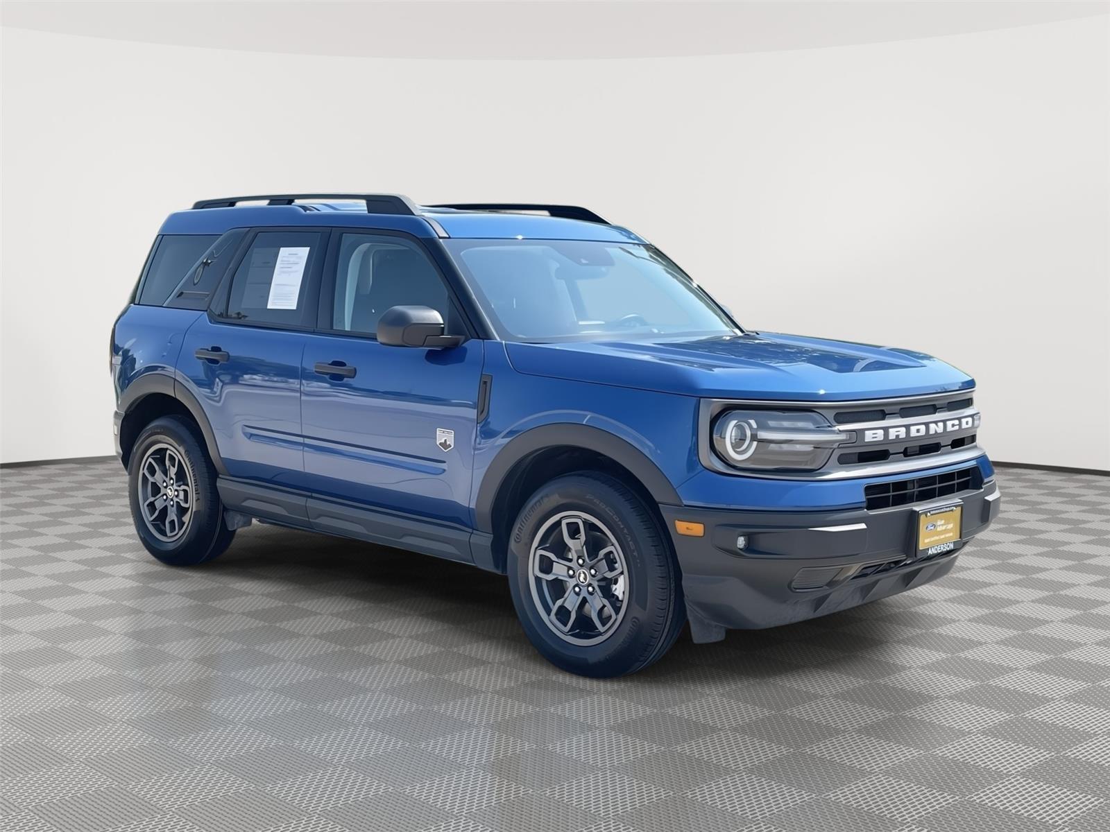 Vehicle photo 5